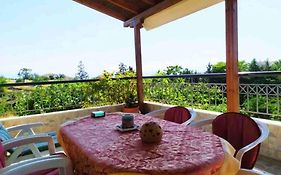 Sea View Maisonette Netflix